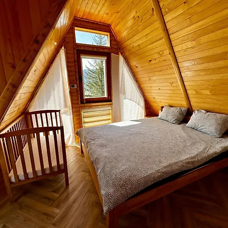 Odmor - Krajina Iv & Jacuzzi Feriehus *