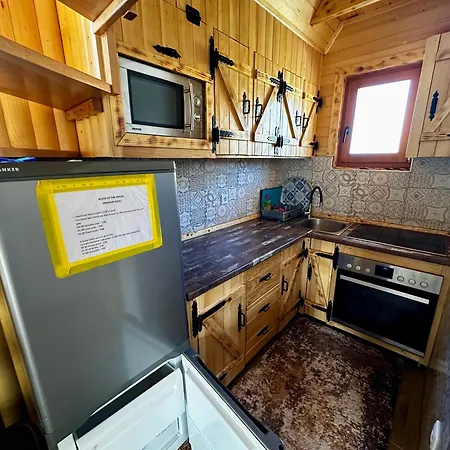 Odmor - Krajina Iv & Jacuzzi 別荘 ヴラシチ